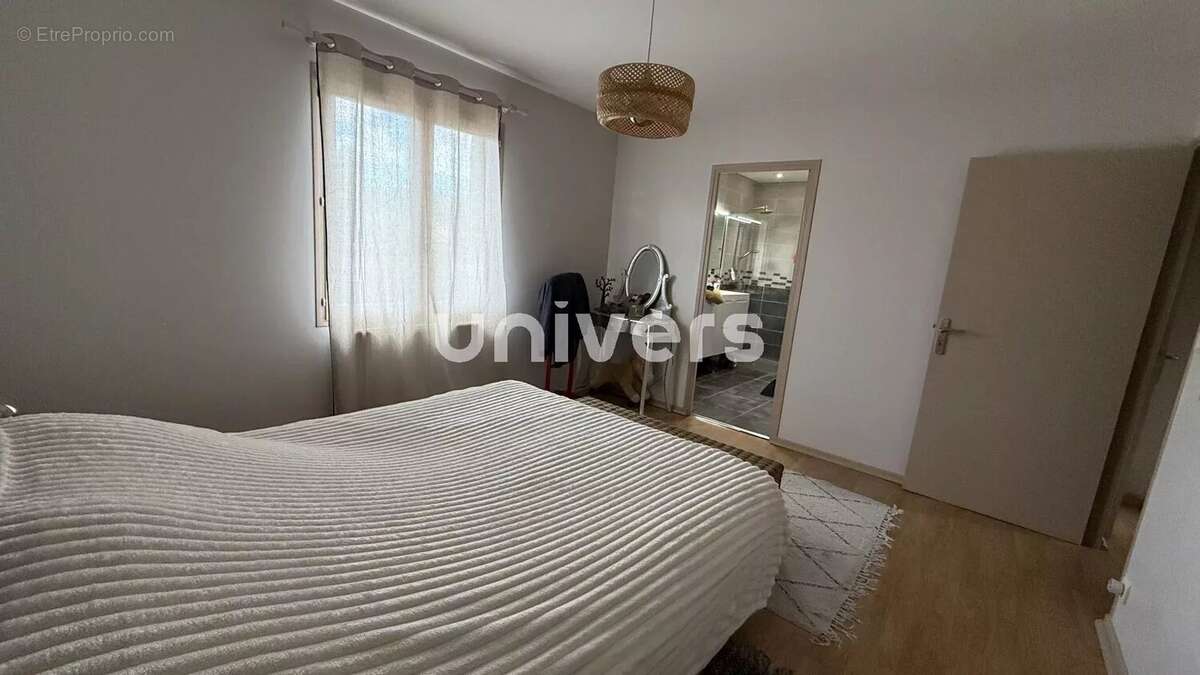 Maison à BOURG-LES-VALENCE