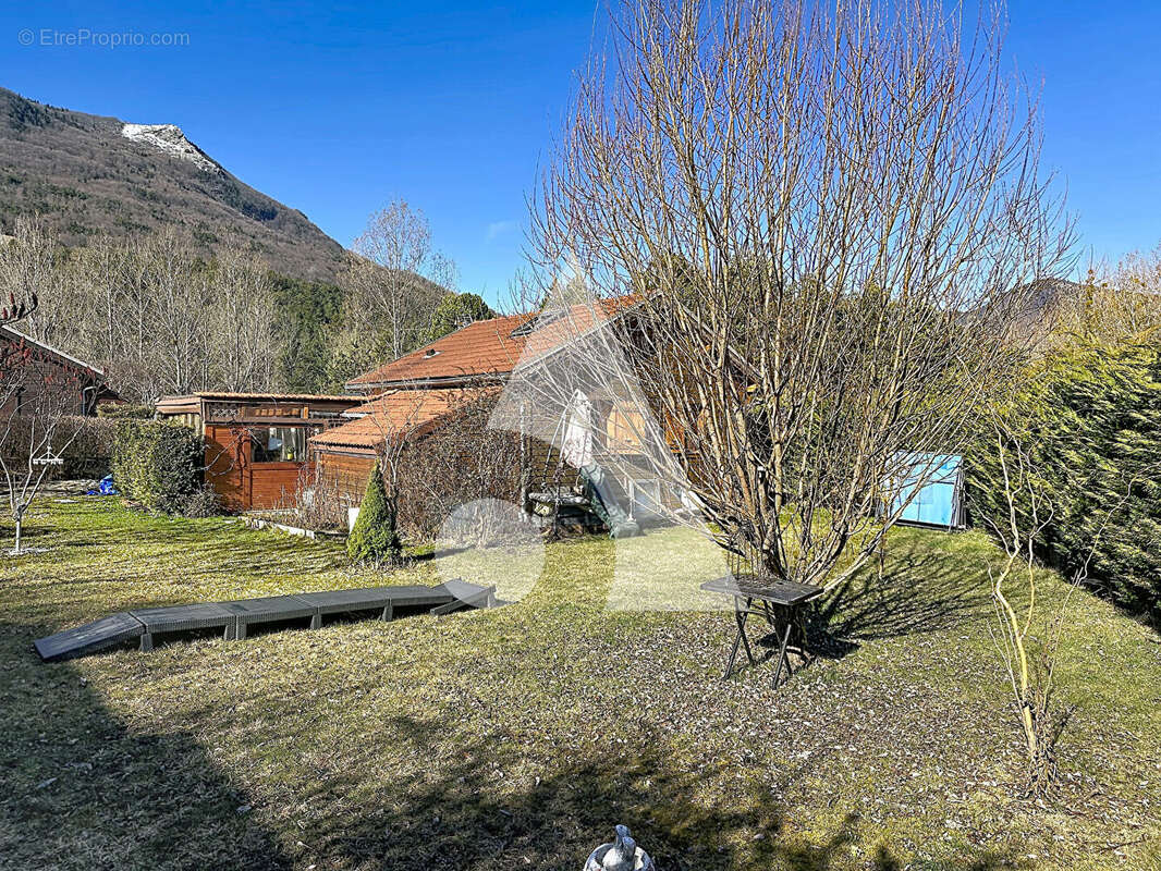 Maison à MANTEYER