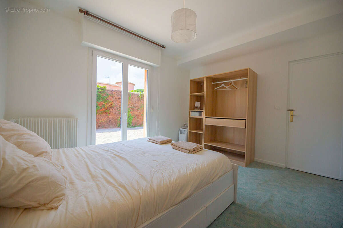 Maison à MANDELIEU-LA-NAPOULE