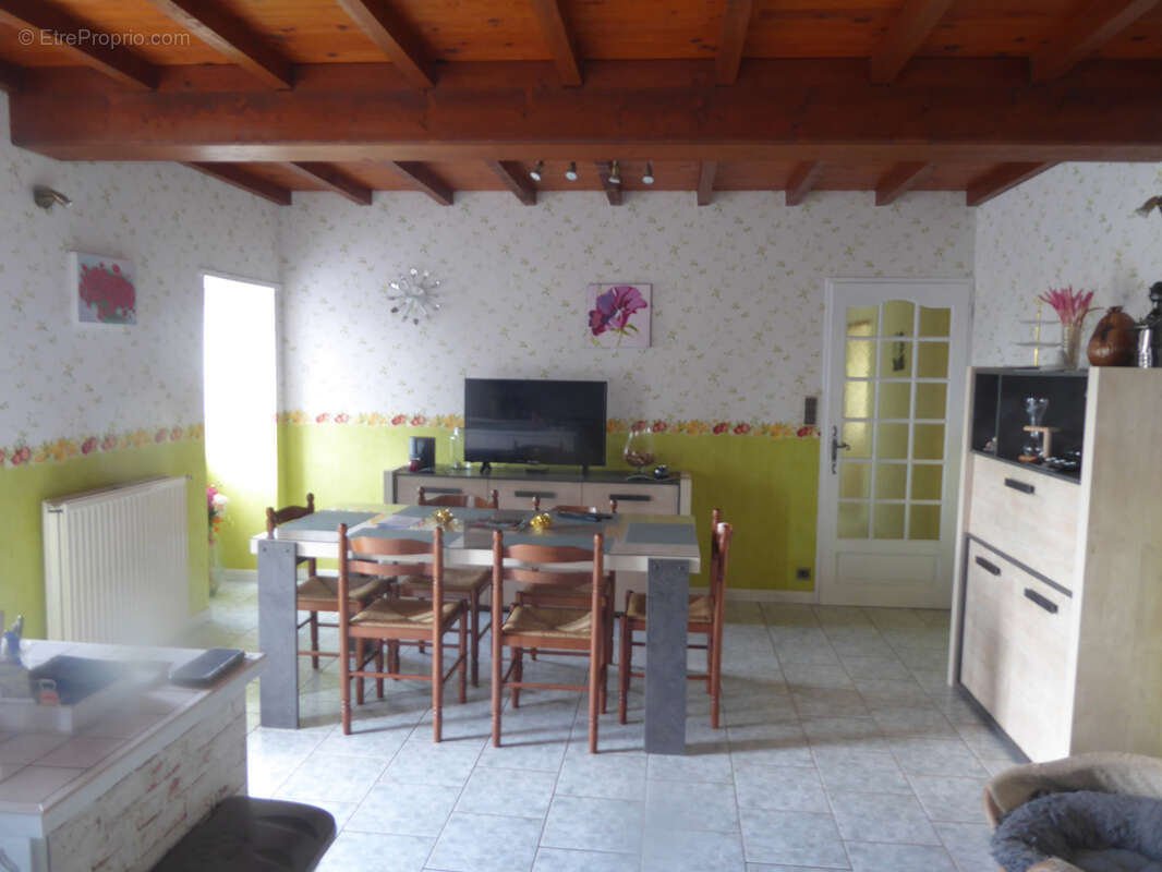 Maison à SAINT-PRIVAT-DES-PRES