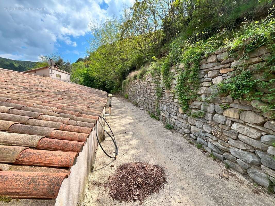 Maison à MONOBLET