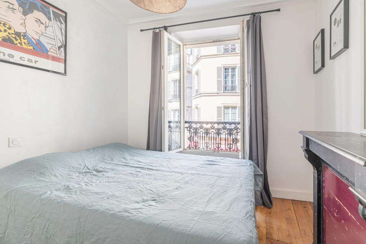 Appartement à PARIS-9E