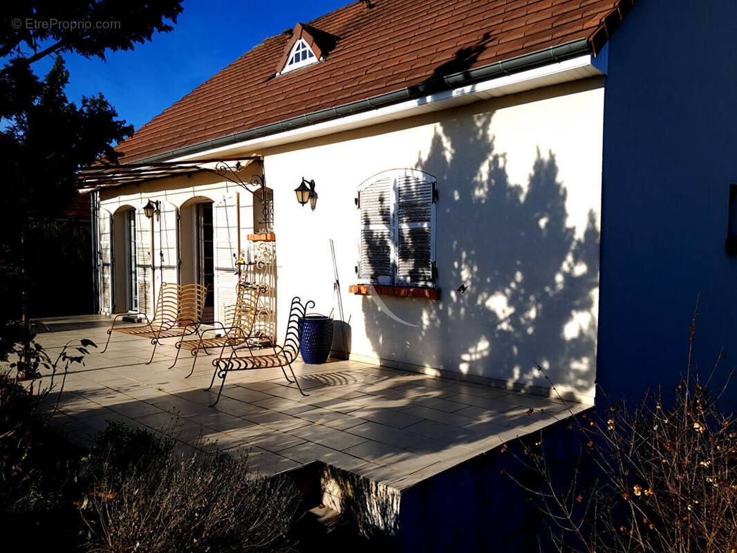Maison à AMILLY