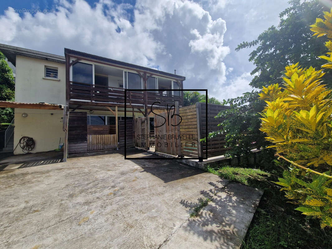 Maison à FORT-DE-FRANCE