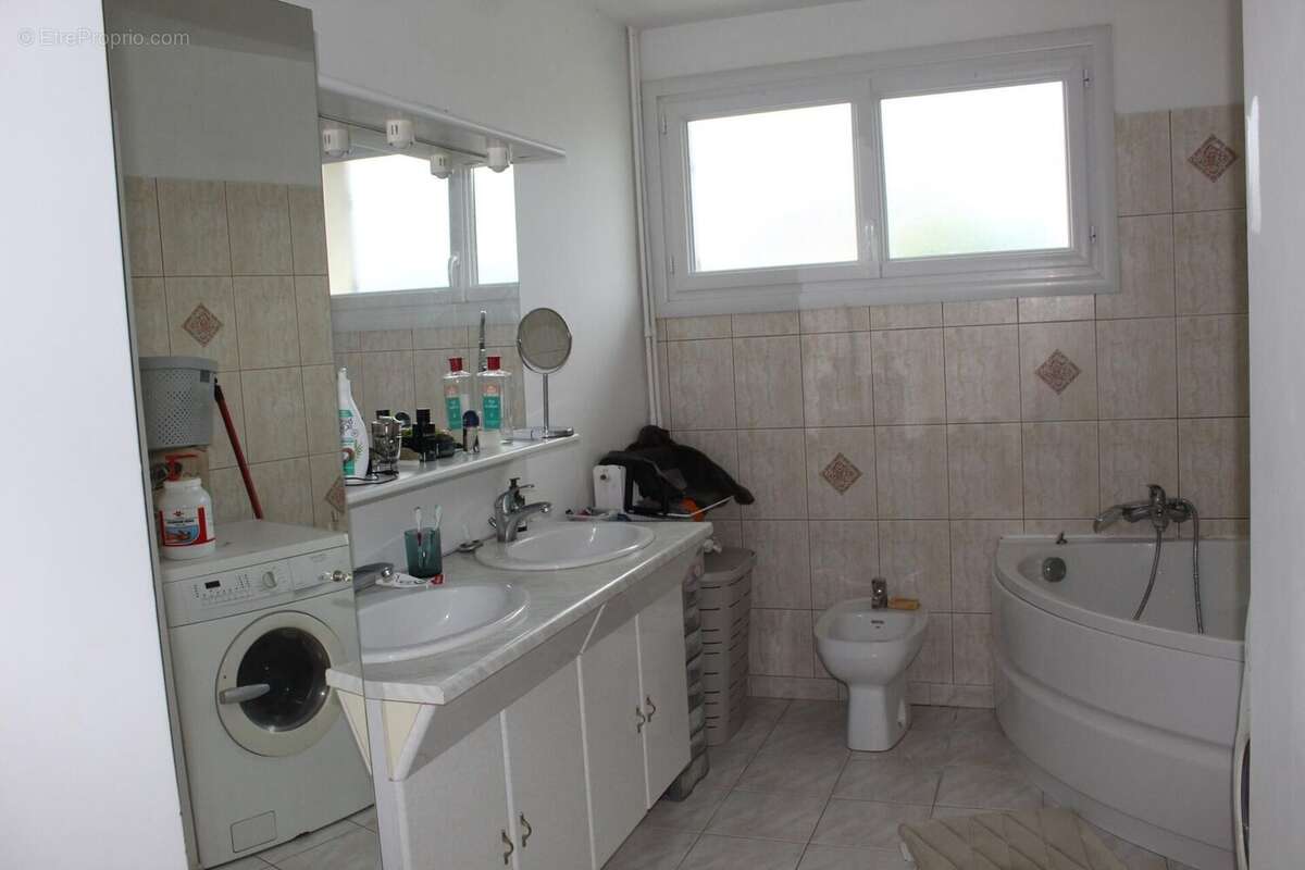 Maison 188 m² à Cormontreuil  - photo 5