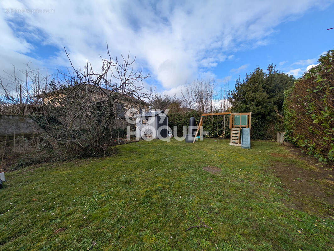 Appartement à DECINES-CHARPIEU
