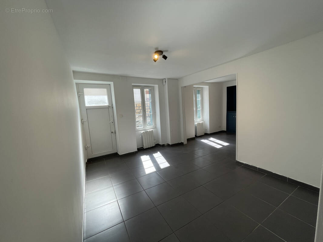 Appartement à LES MUREAUX