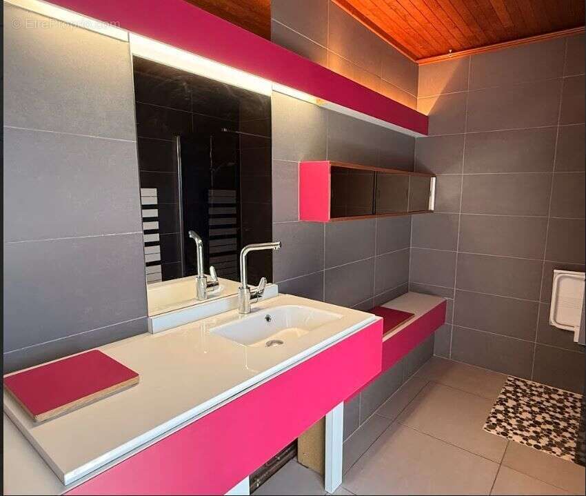 Maison à LA MURETTE