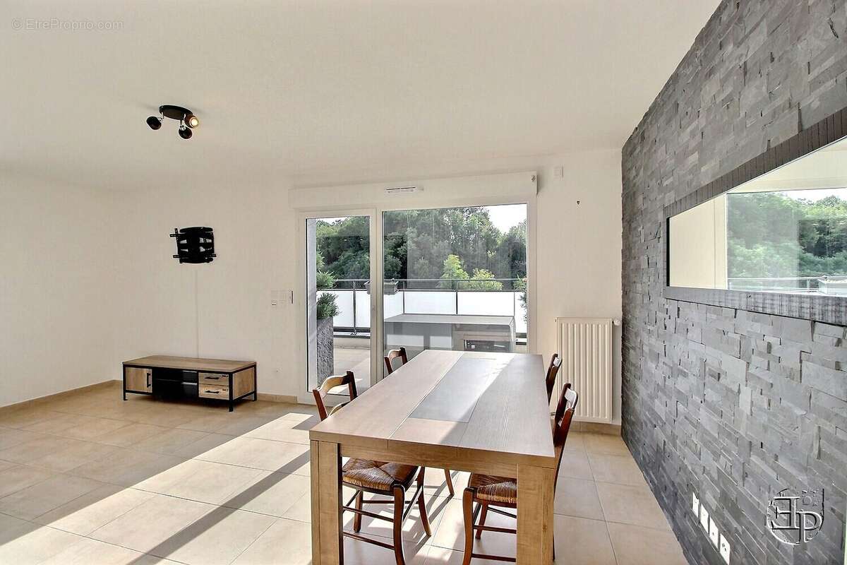 Appartement 77 m² à Saint-Julien-En-Genevois  - photo 9