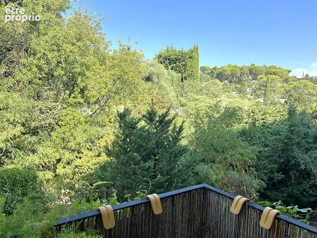Appartement Villeneuve Les Avignon 3 pièce(s) 82 m2 - photo 4