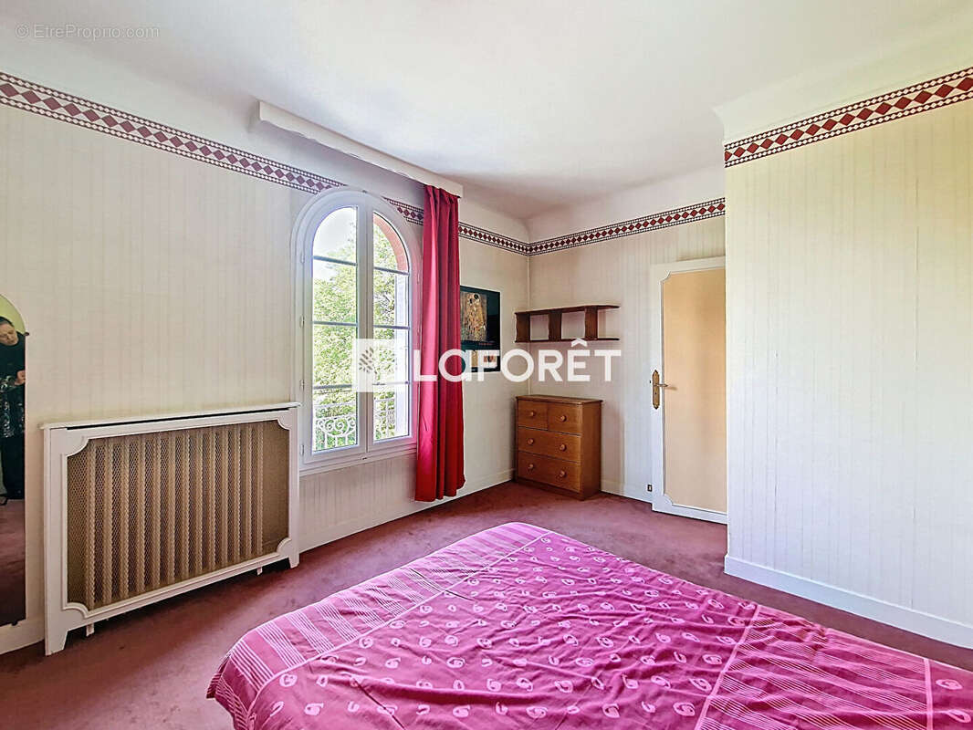 Maison à BONNEUIL-SUR-MARNE