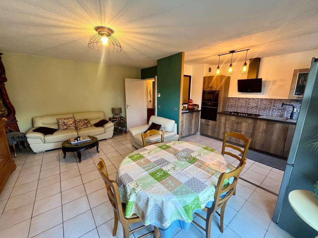Appartement à UZES