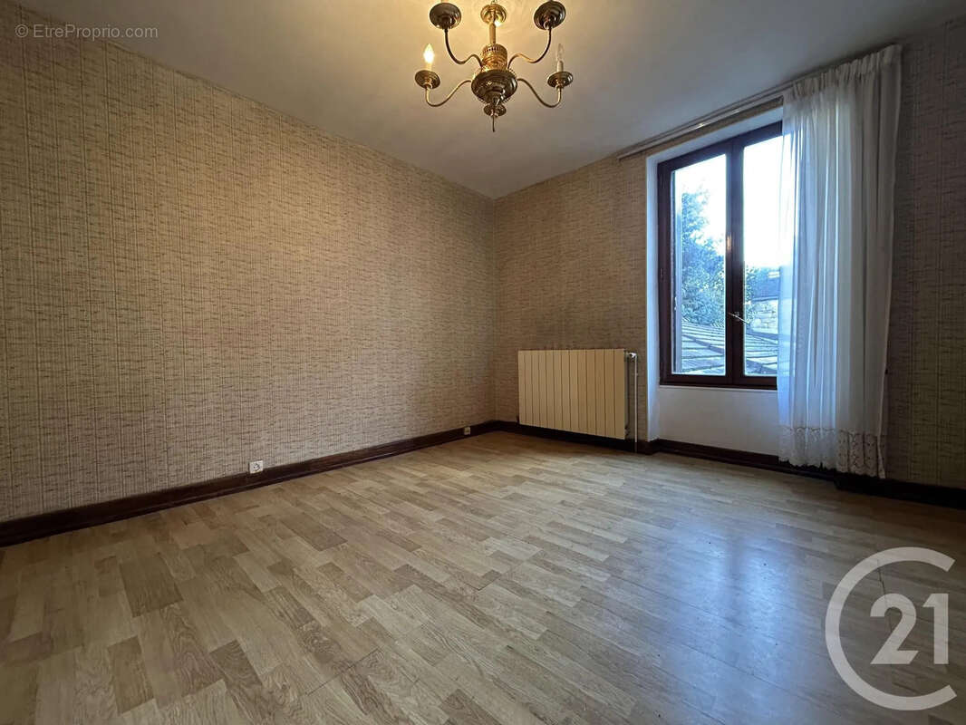 Maison à FONTAINEBLEAU