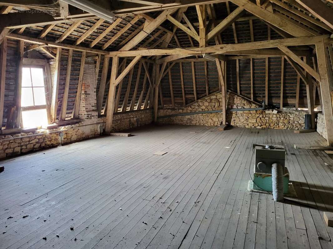Projet de rénovation de trois chambres à une courte distance de la place de Saint Savin - photo 13