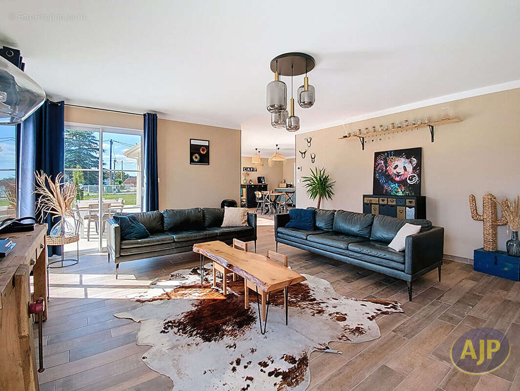 Maison à BELIN-BELIET