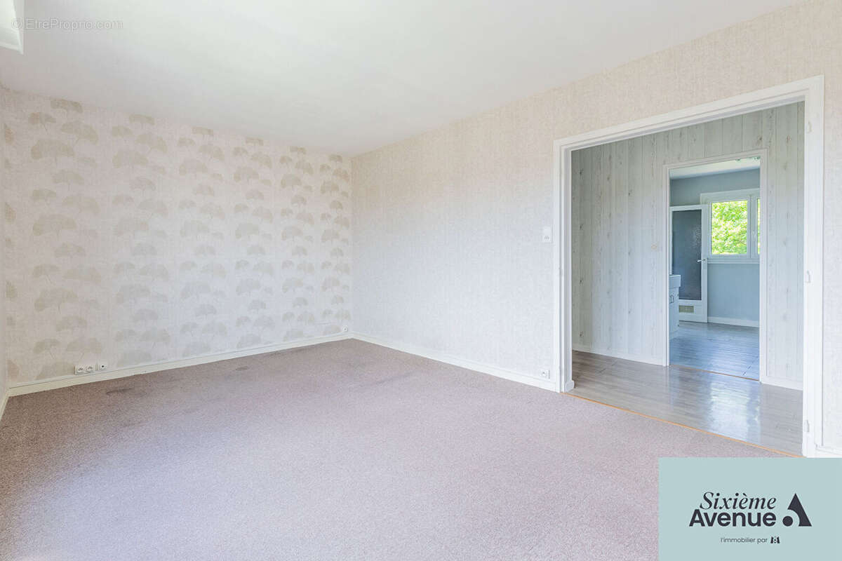 Appartement à CHILLY-MAZARIN