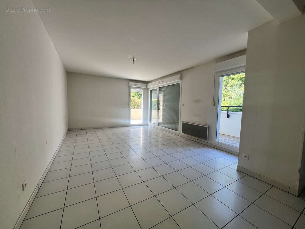 Clairmarais proche gare centre - appartement t2 53m2 + terrasse 22m2 + parking couvert - photo 4