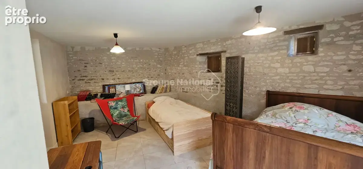 Exclusivité : Ensemble immobilier de deux maisons sur terrain de 1 570 m² - photo 10