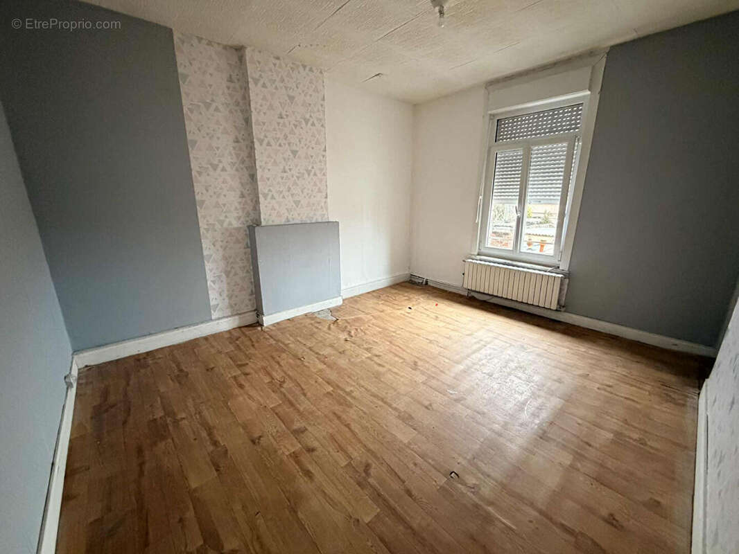 Maison à BEUVRAGES
