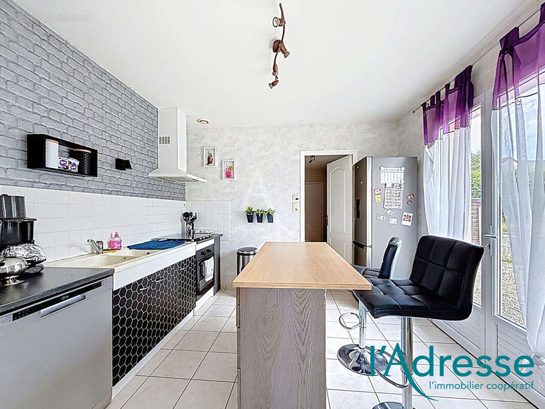 Maison Meslay Du Maine 4 pièce 87.7 m2 - photo 7