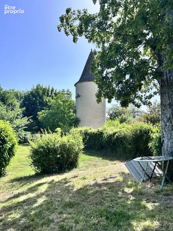 Autre à TOURNUS