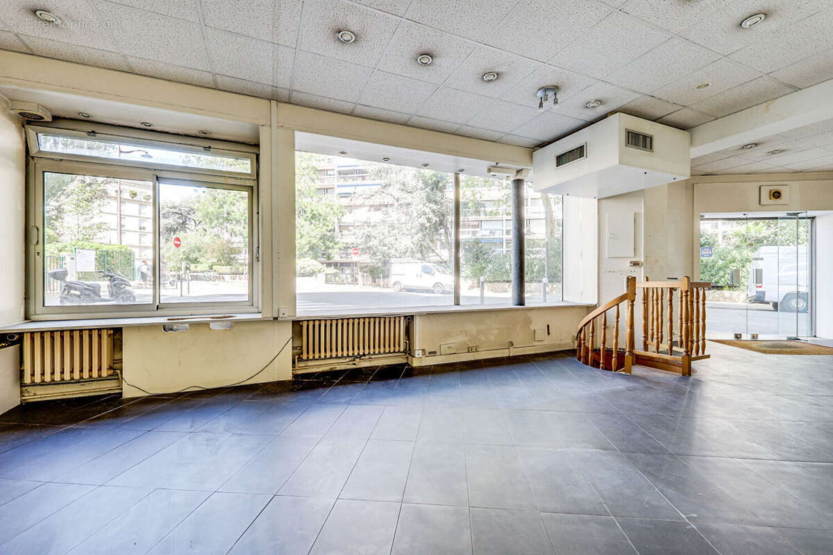 Commerce à PARIS-14E