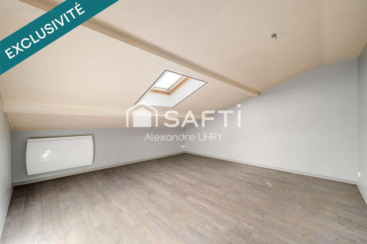 Appartement 200 m² à Arnaville  - photo 8