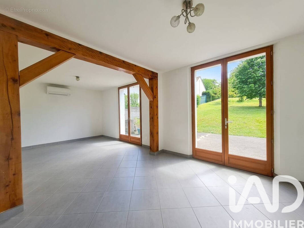 Photo 1 - Maison à SAINT-OUEN-L'AUMONE