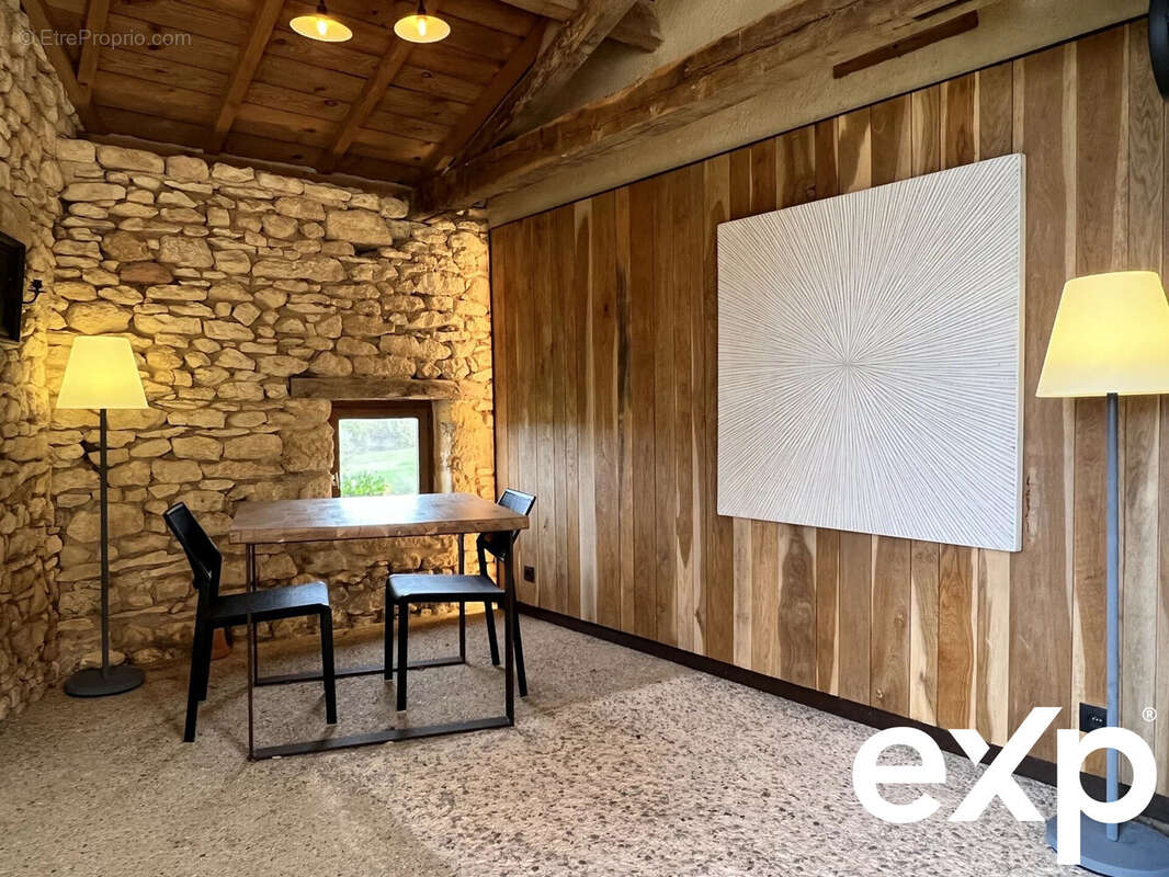 Maison à SAINT-CYPRIEN