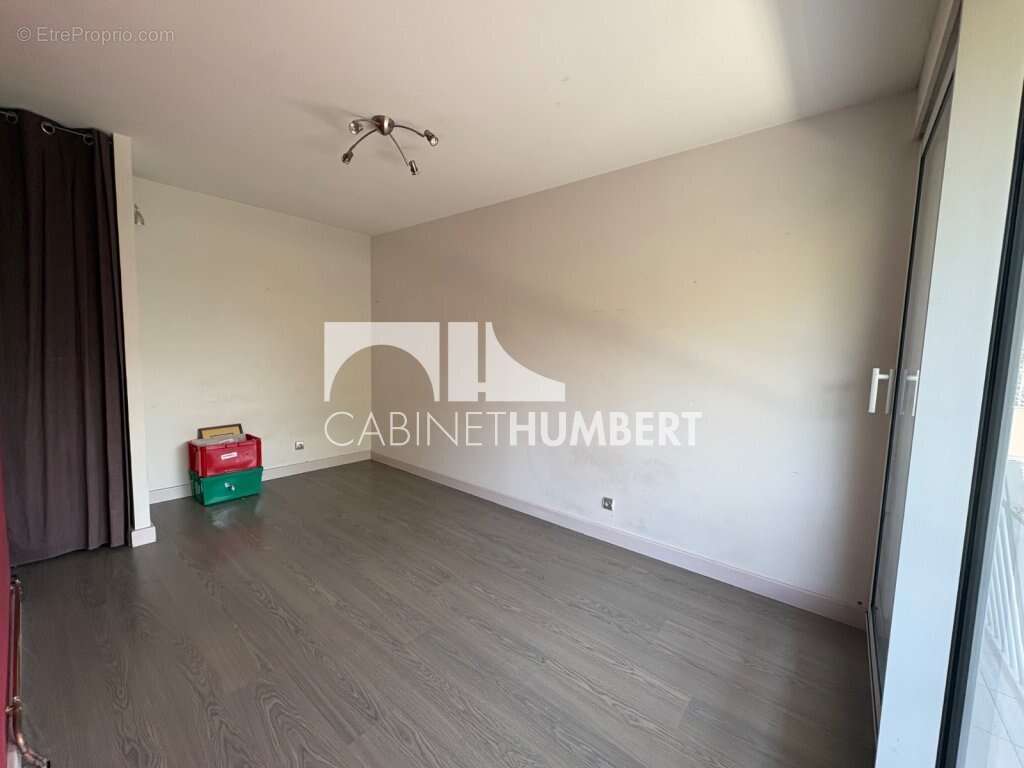 Appartement 113 m² à Saint-Etienne  - photo 9