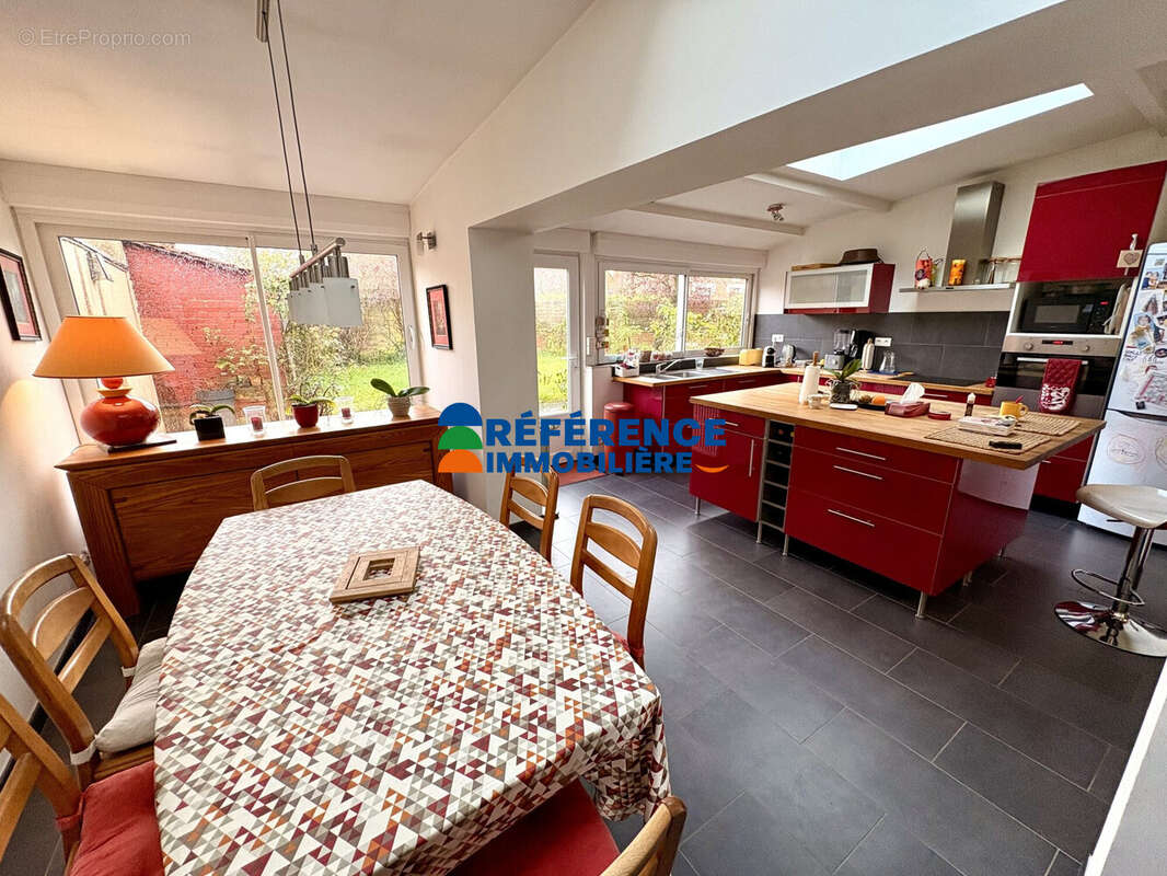 Maison à WAMBRECHIES