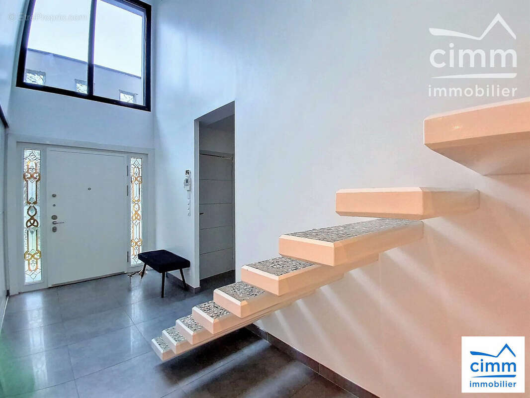 Maison à VERN-SUR-SEICHE