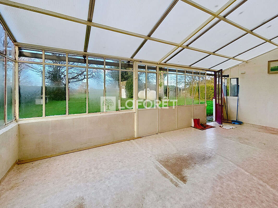 Maison à SAINT-SERVANT