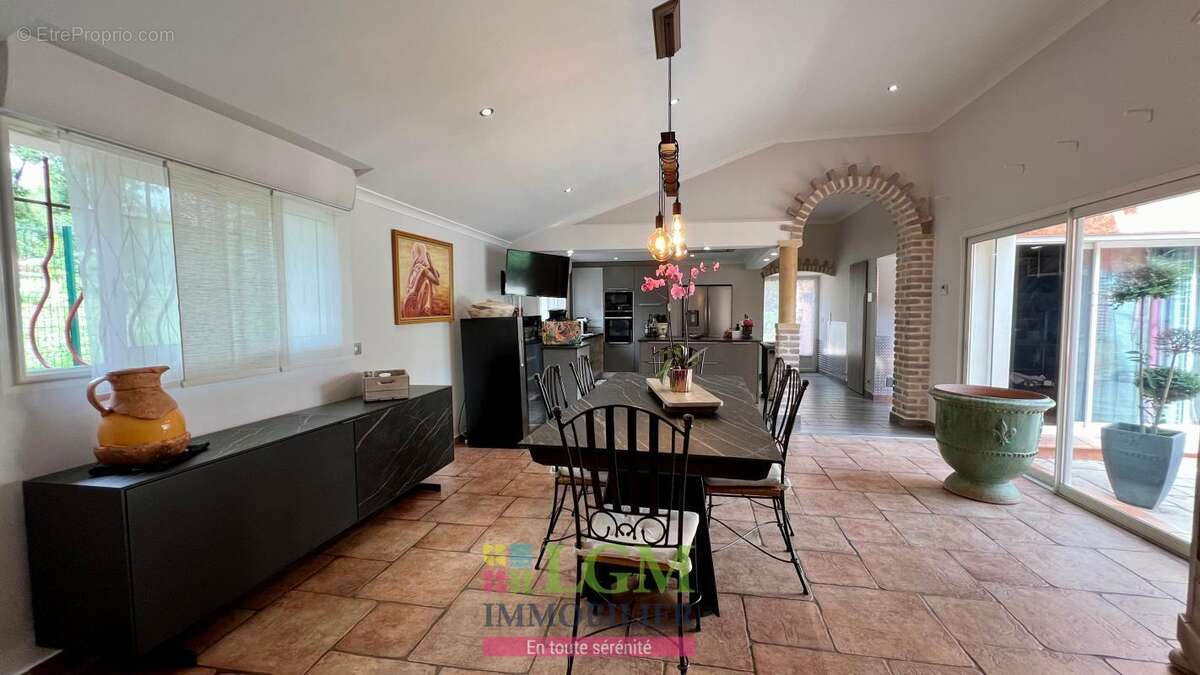 Maison à SAINT-PRIVAT-DES-VIEUX