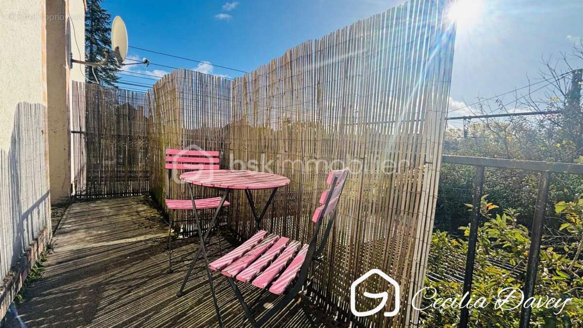 Maison à VILLENEUVE-SUR-YONNE