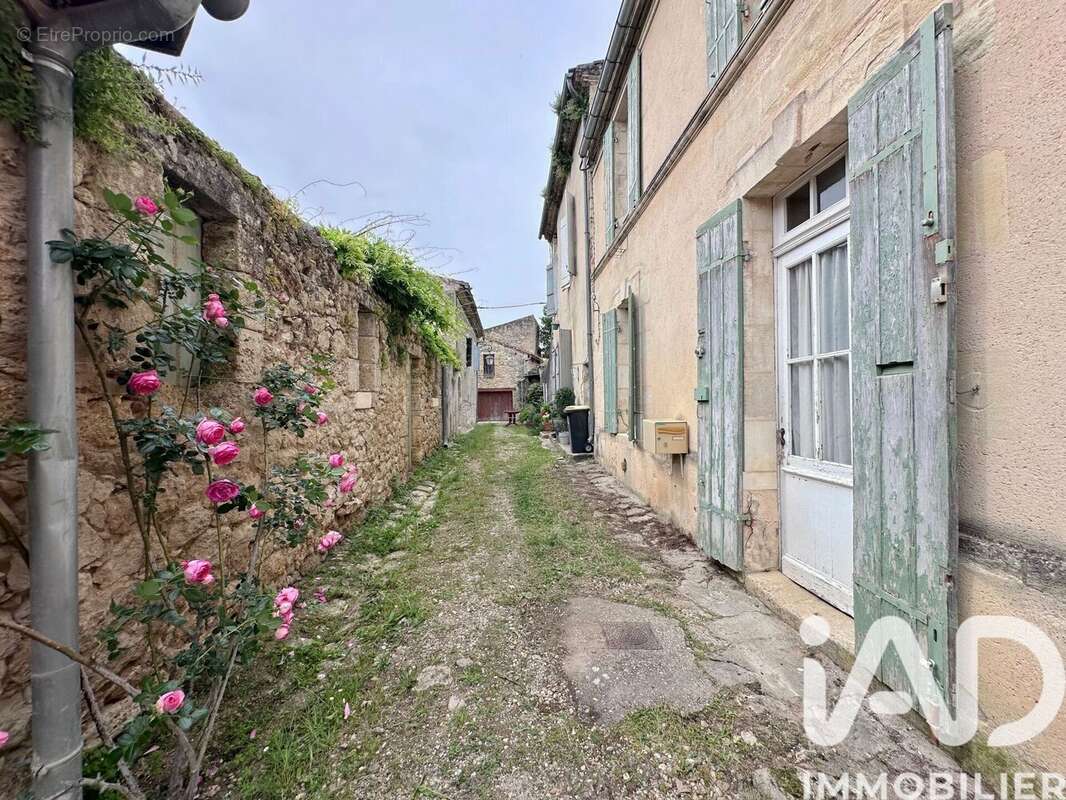 Photo 2 - Maison à LANGOIRAN