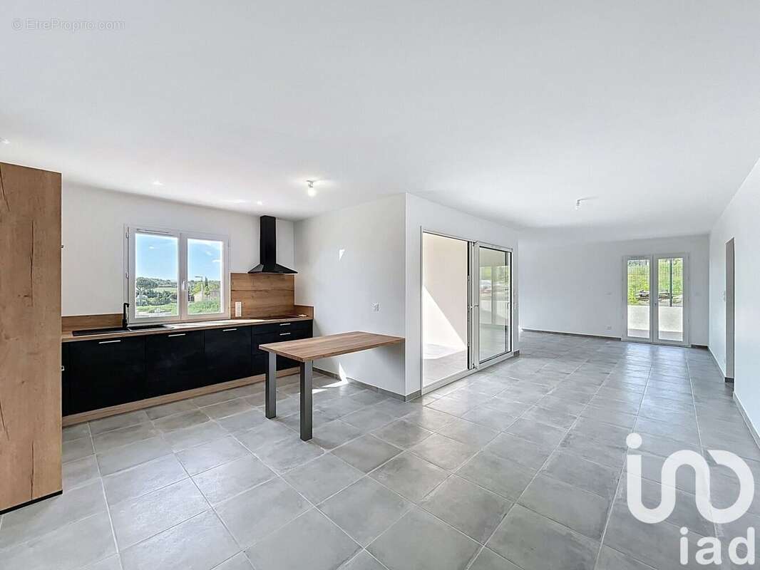 Photo 3 - Maison à POUZOLLES