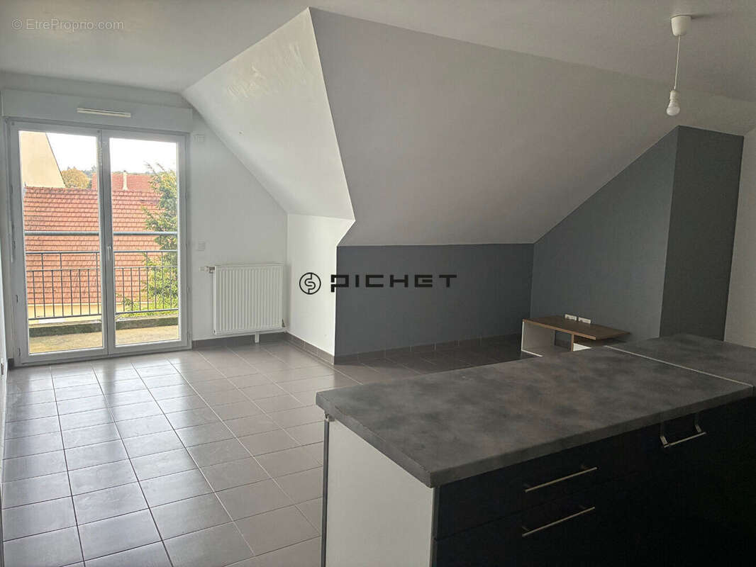 Appartement à DOURDAN