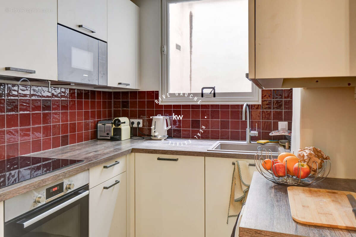 Appartement à PARIS-8E