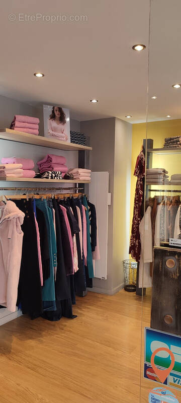 Commerce à PONT-L&#039;EVEQUE