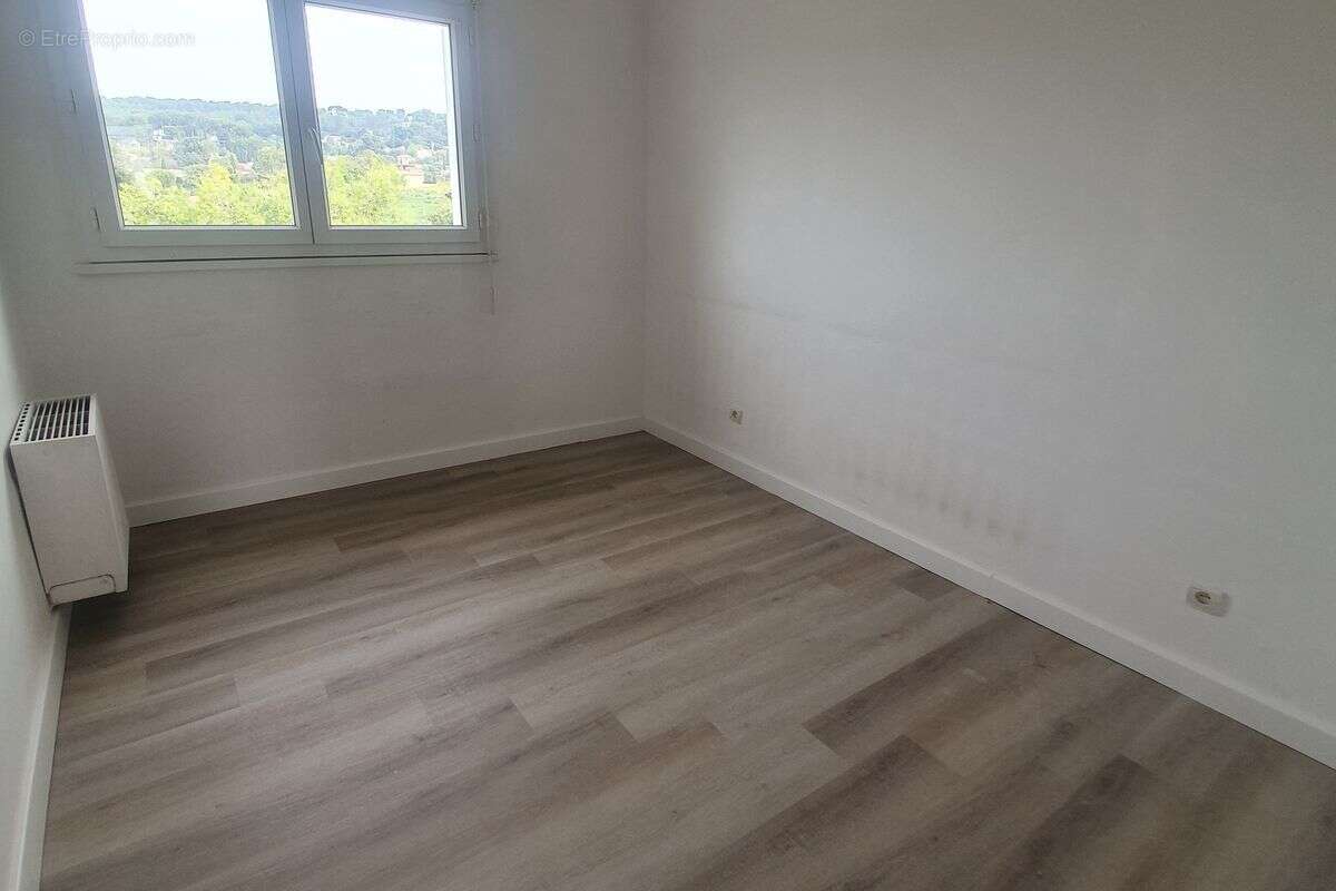 Appartement à MARSEILLE-11E