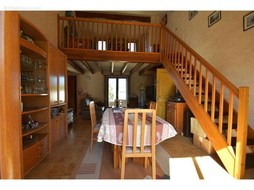 Maison à LA BREE-LES-BAINS