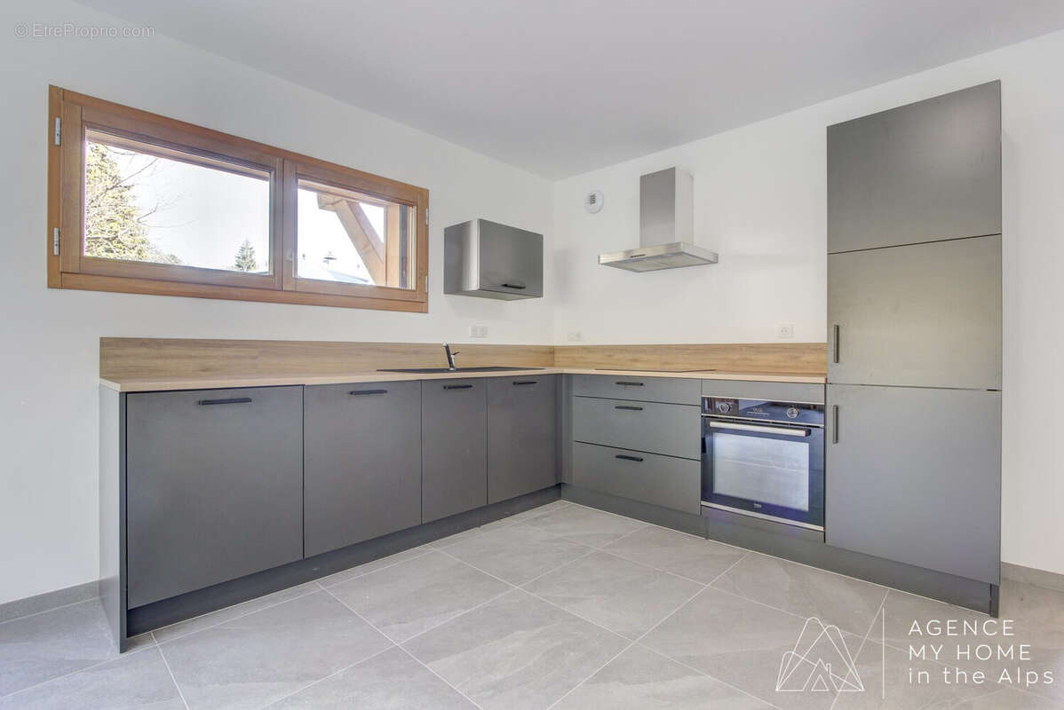 Appartement à ESSERT-ROMAND