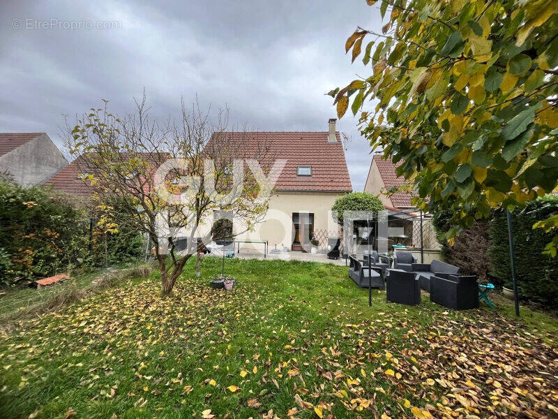 Maison à NEUFMOUTIERS-EN-BRIE