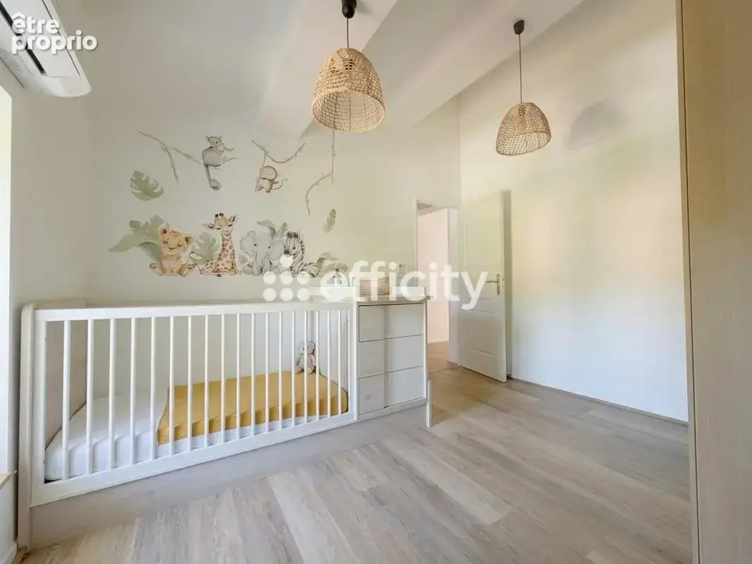 Maison 10 pièces 220 m² à vendre à Marseille-11e (13011) - photo 12