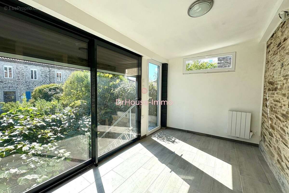 Maison à VILLARDONNEL