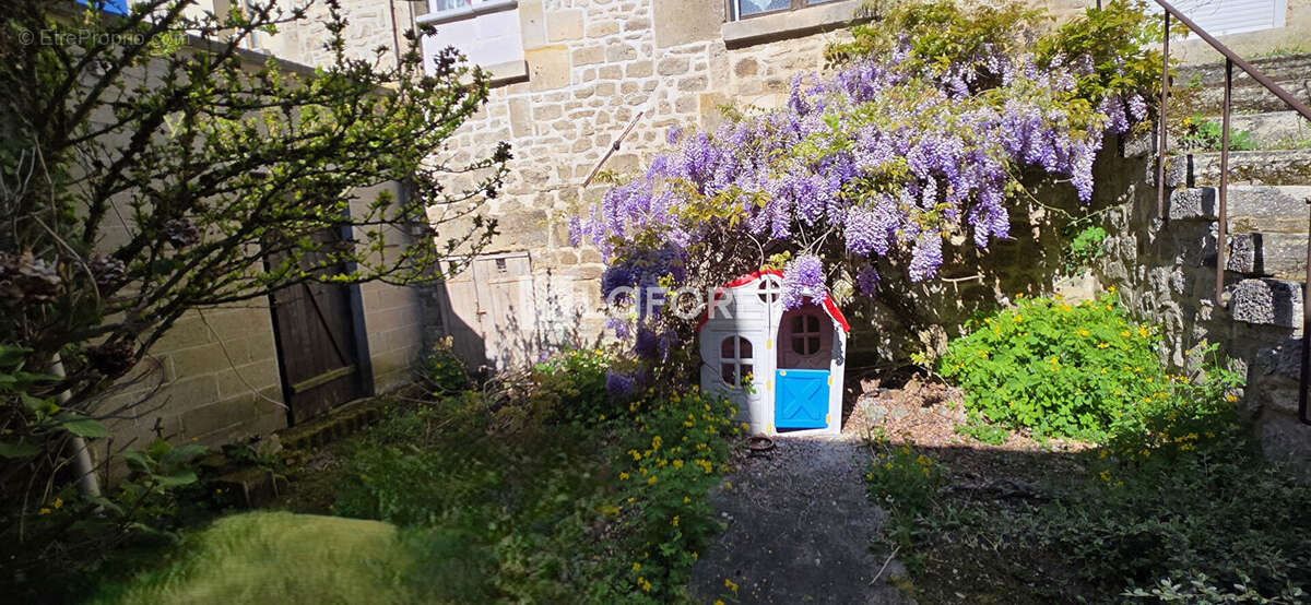 Maison à MORIENVAL