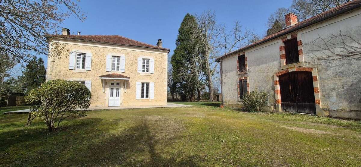 Maison à UCHACQ-ET-PARENTIS