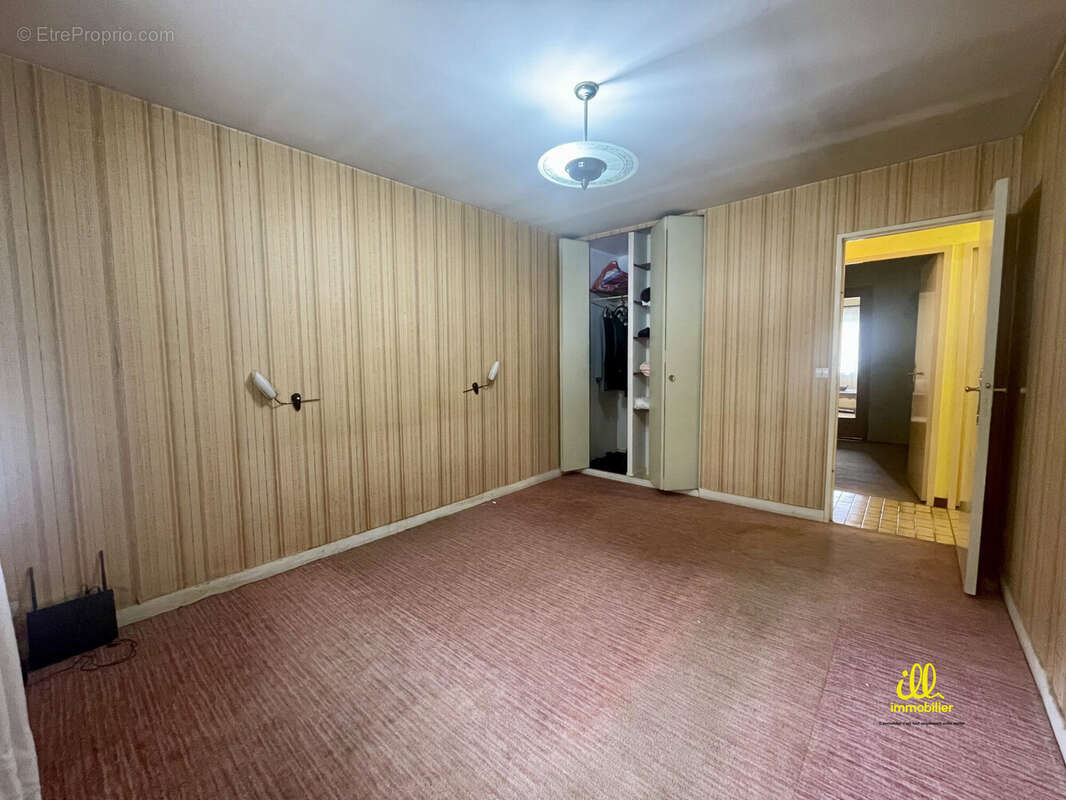 Maison à NOUZONVILLE