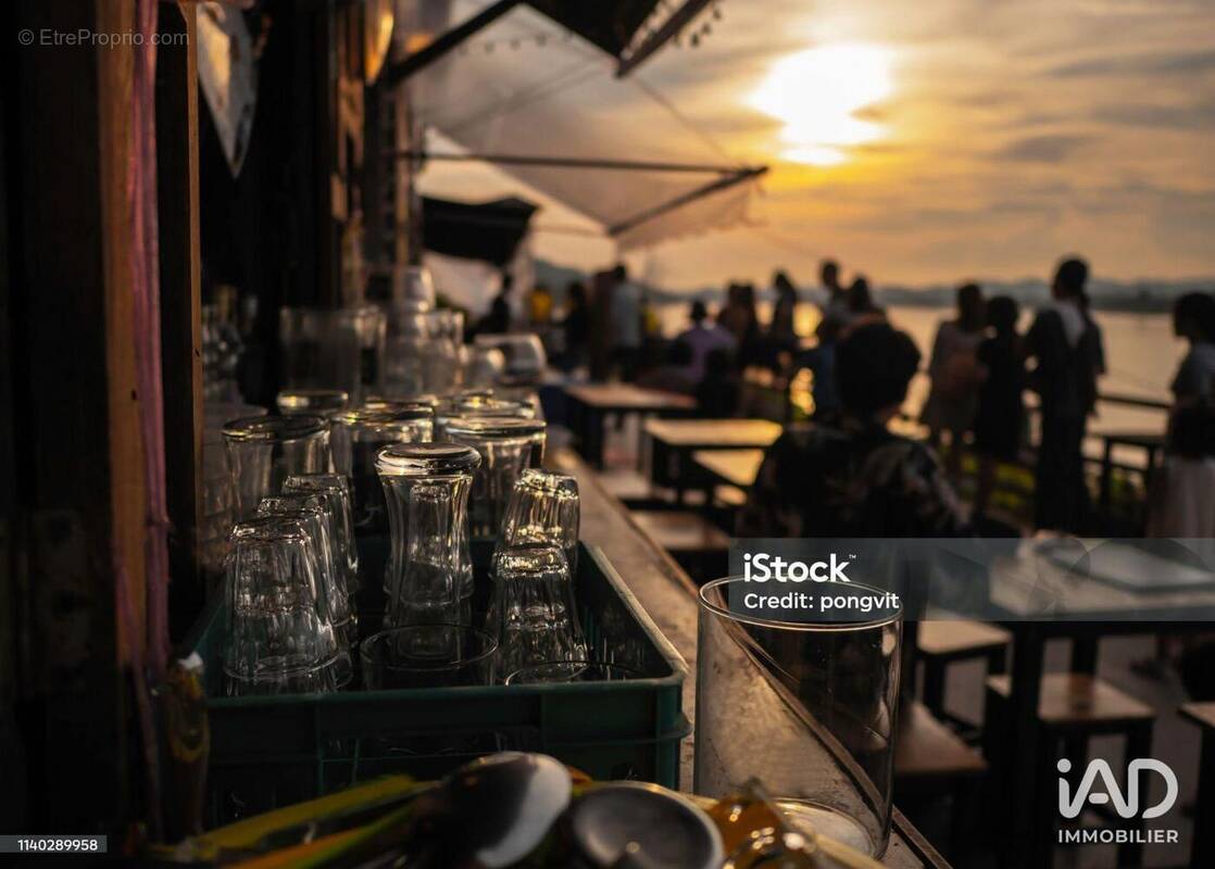 Photo 1 - Commerce à BIAS